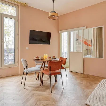 Apartment Comfortable 3 With Air Conditioning